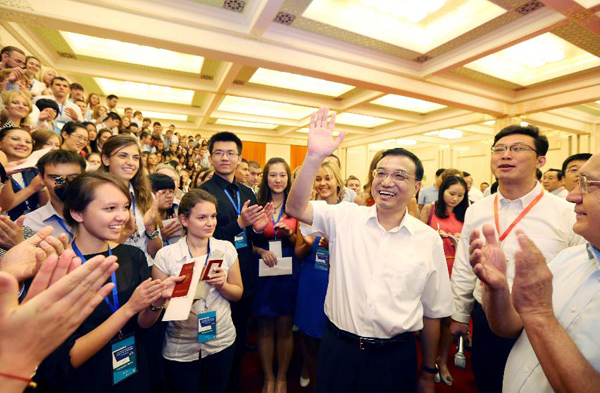 李克强总理访问莫斯科国立大学