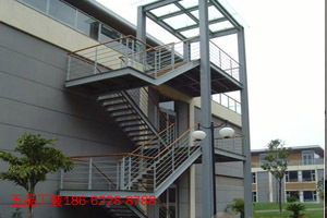 <span>鋼結(jié)構(gòu)廠房樓梯</span>