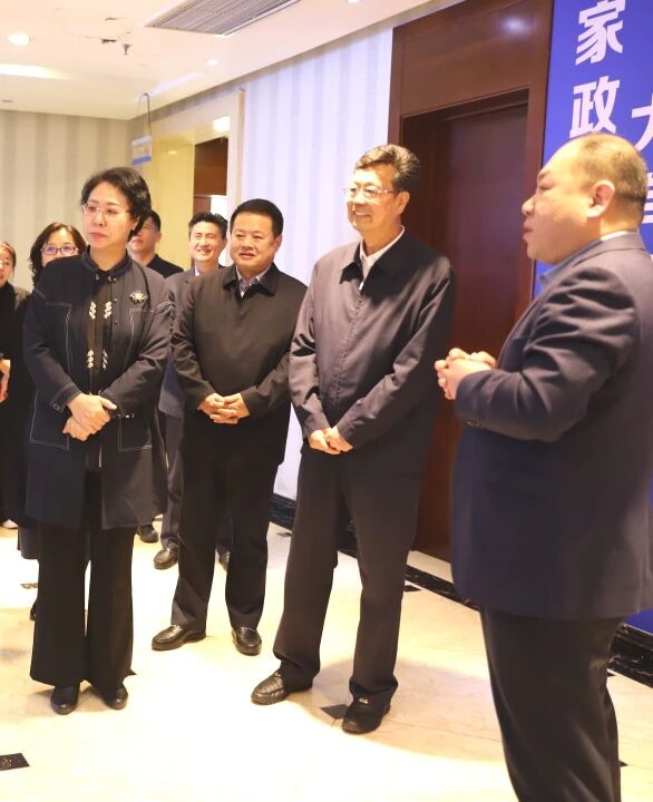 大谷快讯 | 省人大常委会副主任张淑萍率队莅临大谷生活服务集团考察指导！