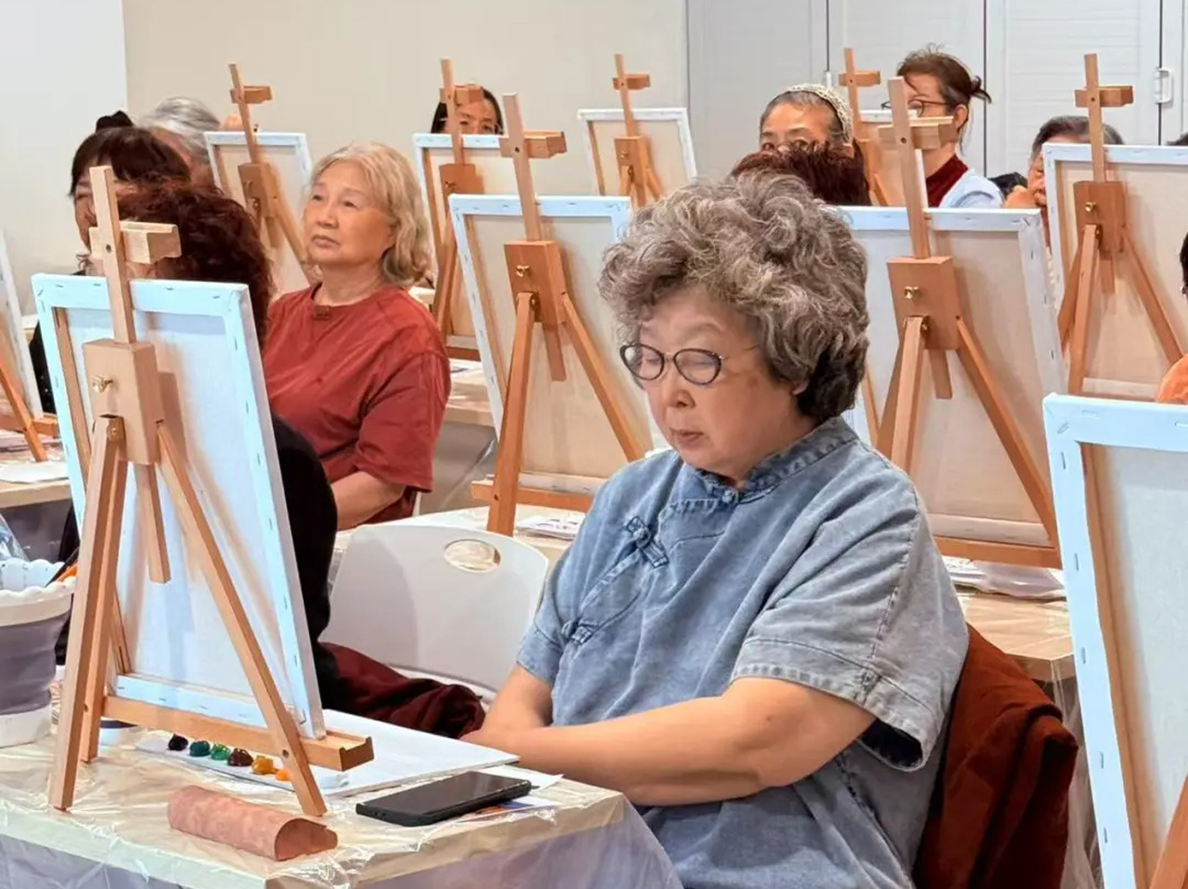 <div style="text-align:center;">
	老年大学
</div>