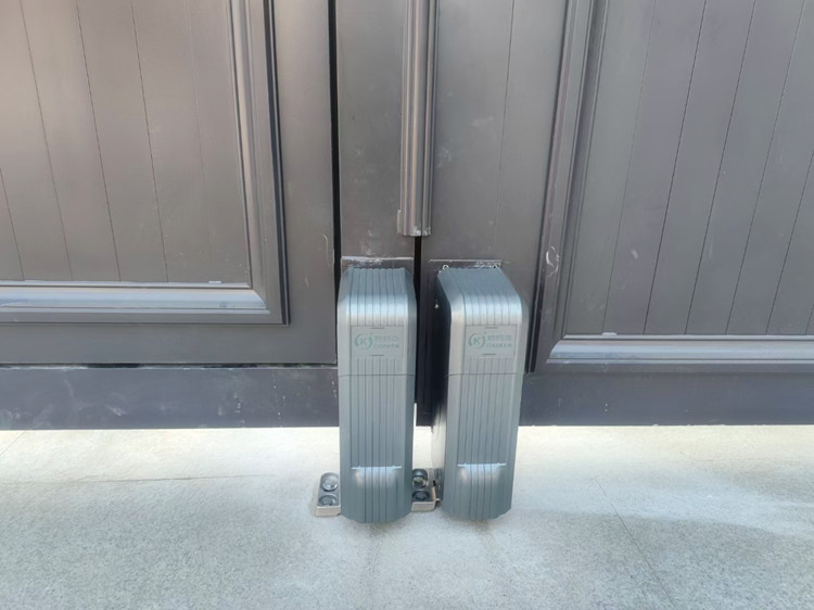 卡诺林快速离合轮式智能遥控开门机DCK980KS/990KS