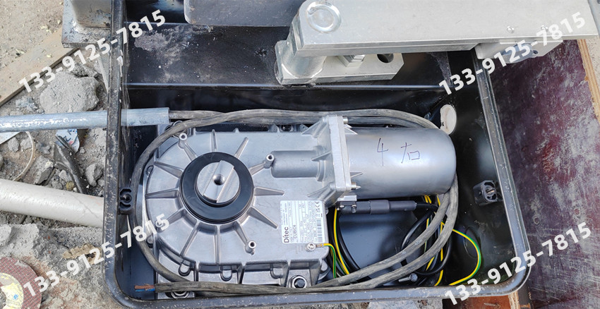 比斯特苏州购物村-意大利DITEC迪泰柯地埋平开门电机CUBIC6 比斯特苏州购物村-意大利DITEC迪泰柯地埋平开门电机CUBIC6