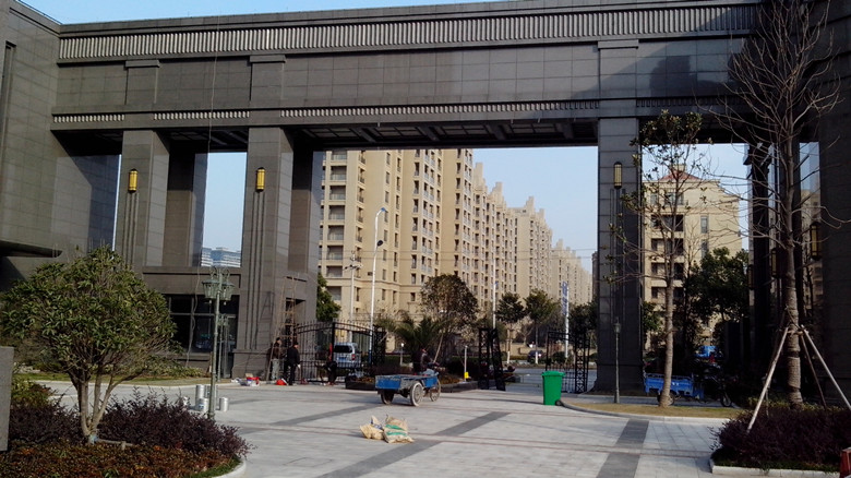 嘉兴信源集团---意大利BFT地埋式开门机ELI250