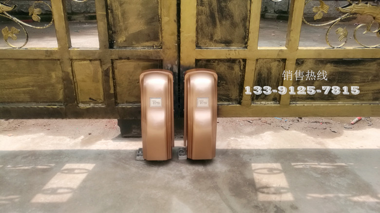 大众春华苑-阿尔卡诺ALCANO走轮式八字开门机PM180