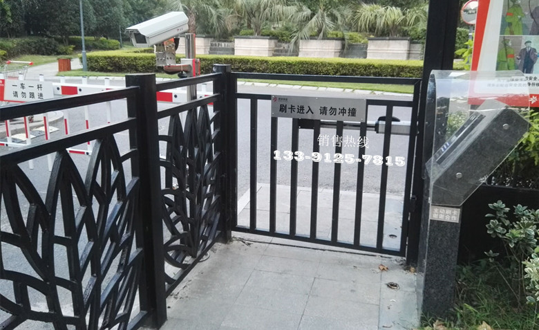 南京宋都美域锦园-意大利FAAC人行通道专用液压开门机422PED