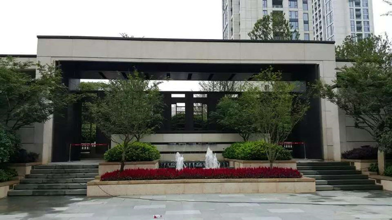 江西新力洲悦-意大利进口BFT液压地埋式开门机SUB