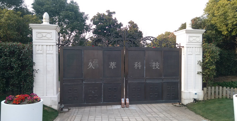 佘山世贸庄园88号-卡诺林轮式八字开门机
