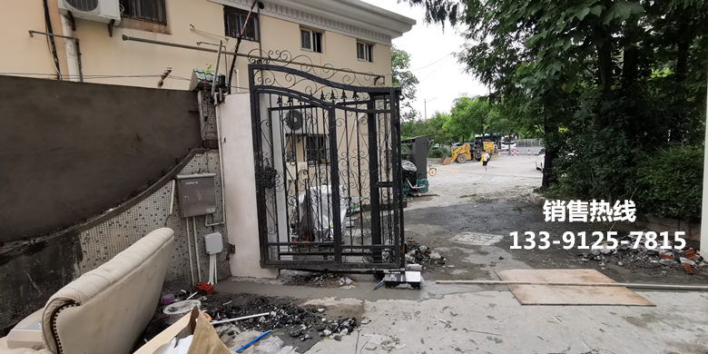 杨高南路-意大利FAAC地埋式平开门机770+180度附件
