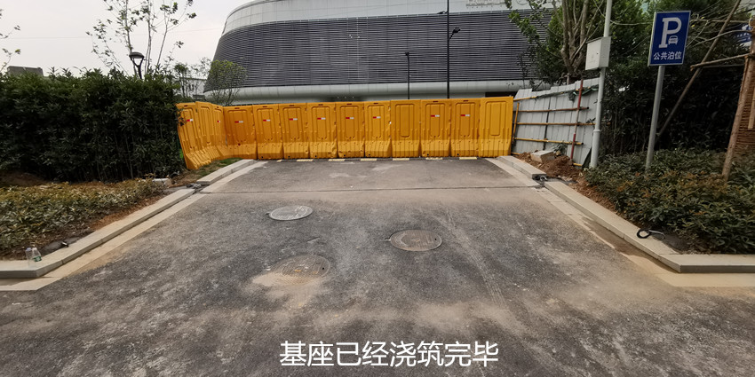 铝艺悬浮折叠门