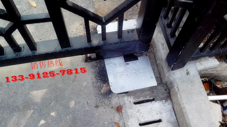   万源城御璄二期-意大利进口FAAC液压地埋式开门机S800H