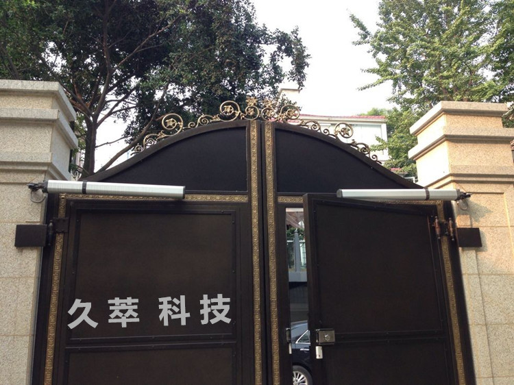 意大利BFT液压直臂式平开门机LUX系列案例图片