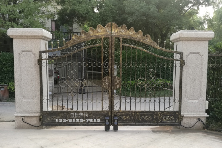 名人世家-阿尔卡诺ALCANO滚轮式八字开门机PM180