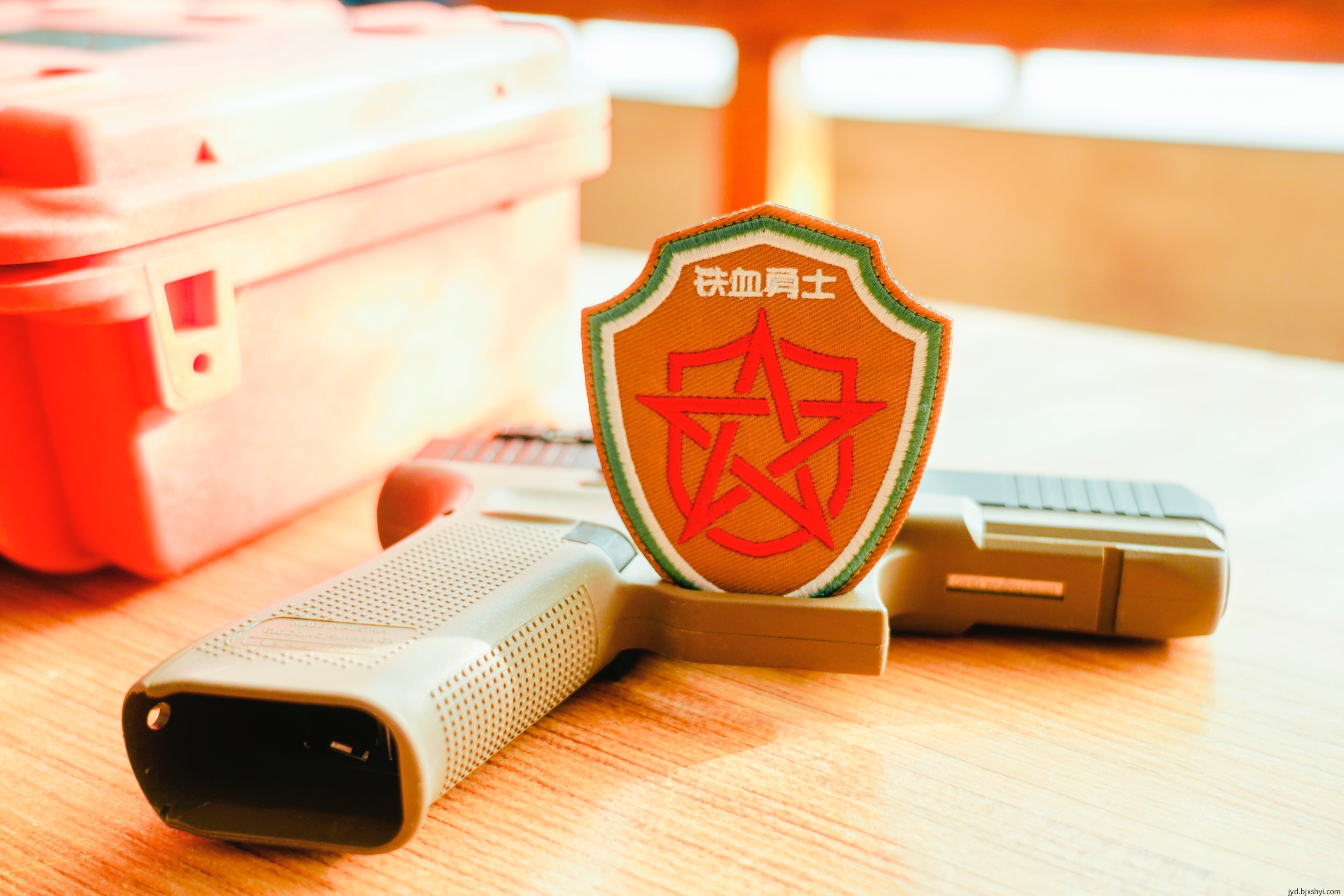 北京铁血勇士俱乐部官方定制的铁血勇士臂章,愿你成为自己的勇士 北京铁血勇士俱乐部官方定制的铁血勇士臂章,愿你成为自己的勇士