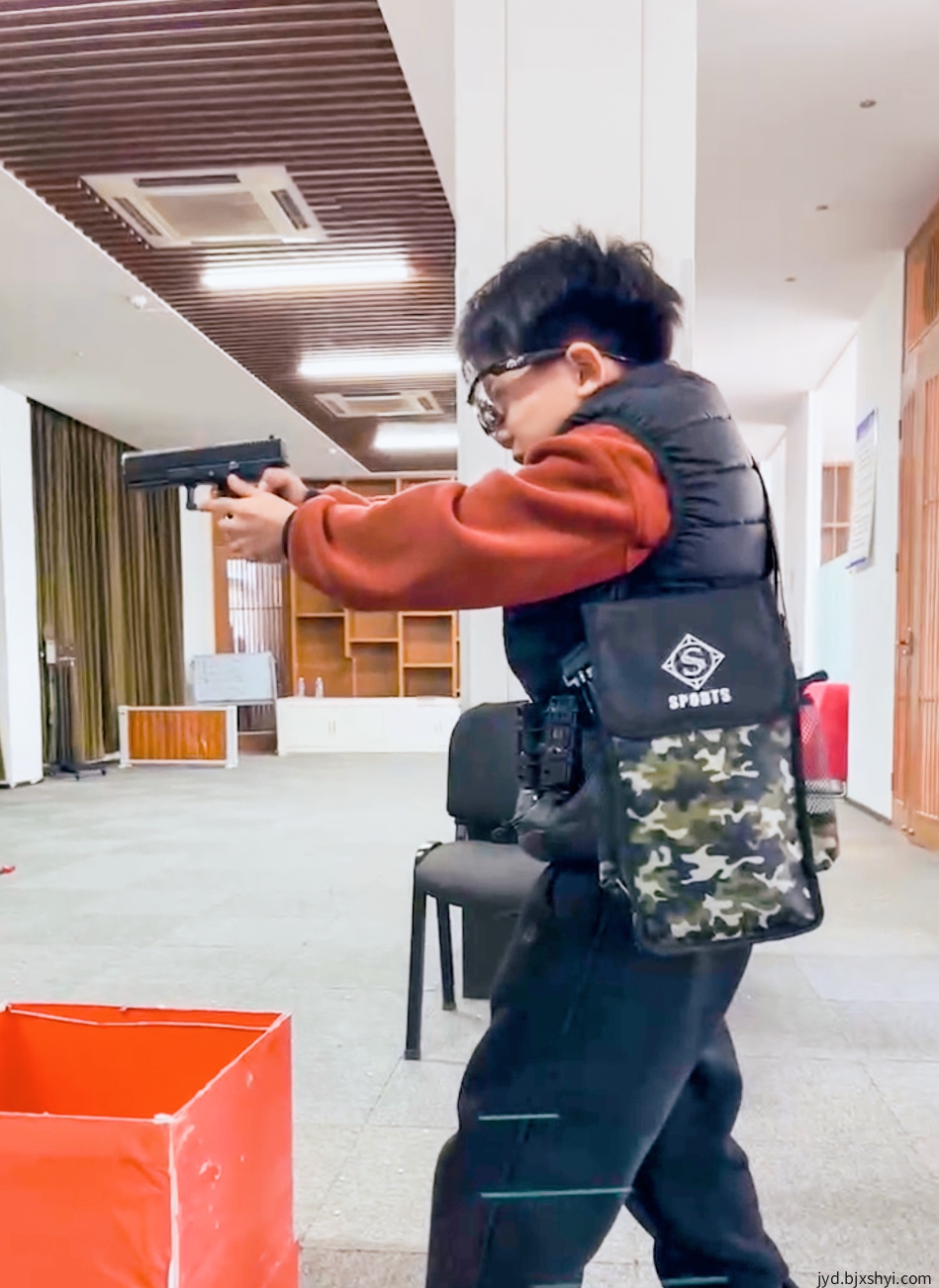 北京站许嘉琮IDPA手枪气枪射击