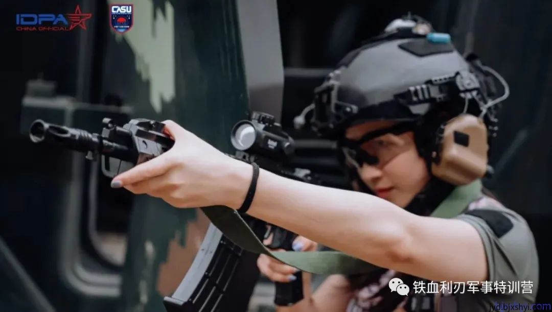 IDPA气枪课程步枪美女学员