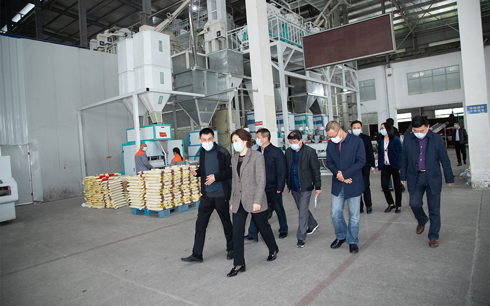 市委书记考察仙源米业
