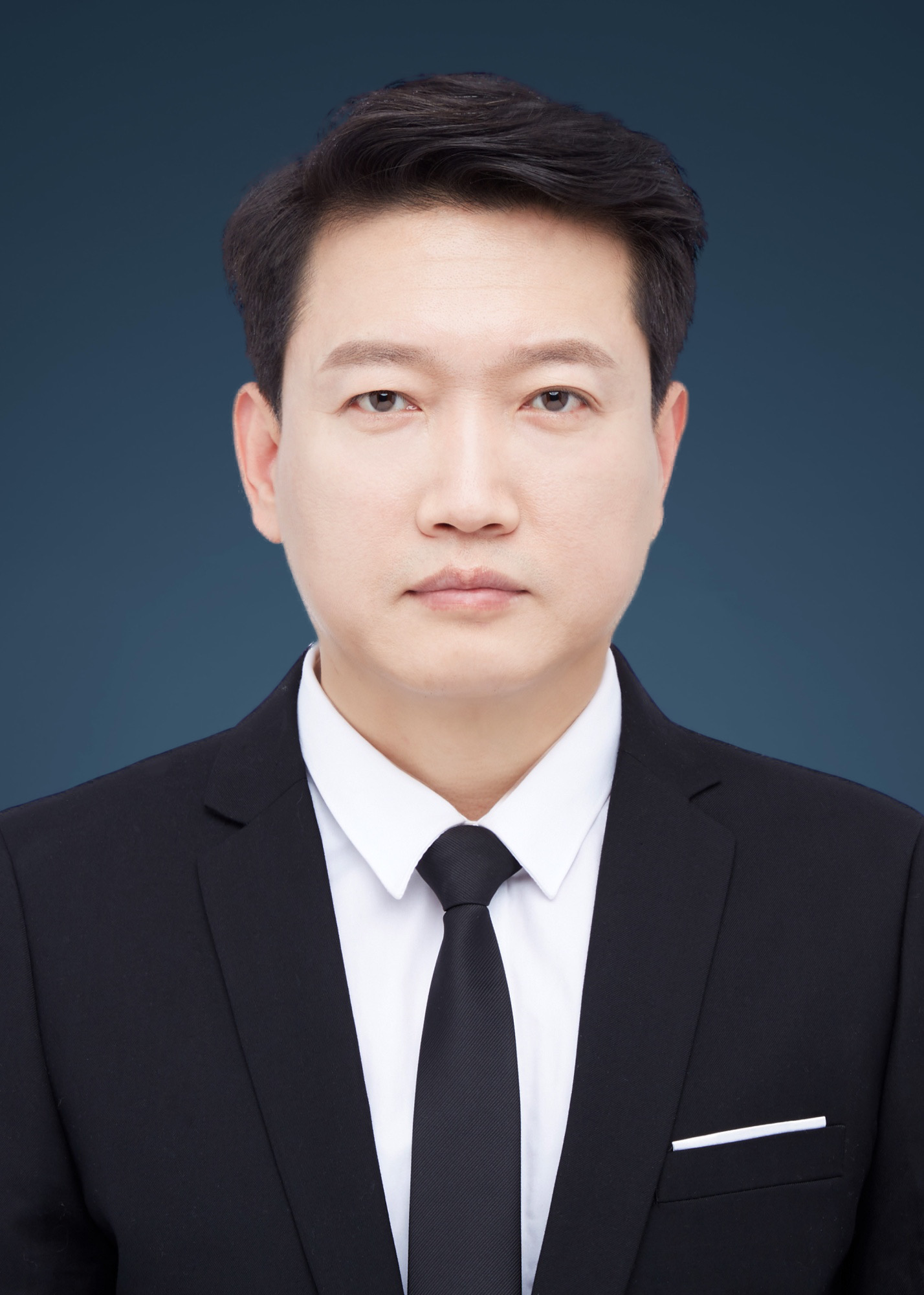 董利军简介