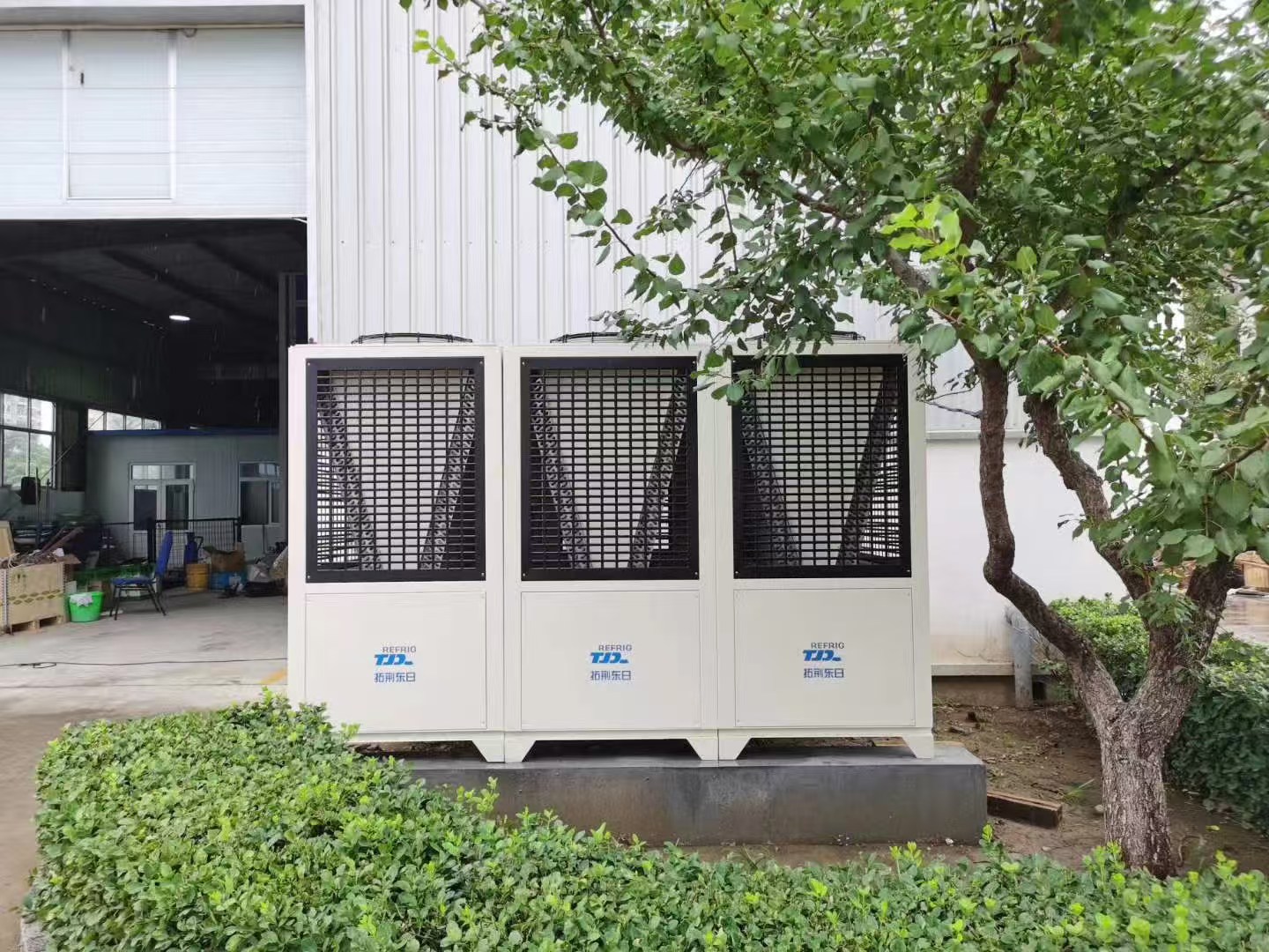240kw分体式冷水机应用于大型环境实验舱