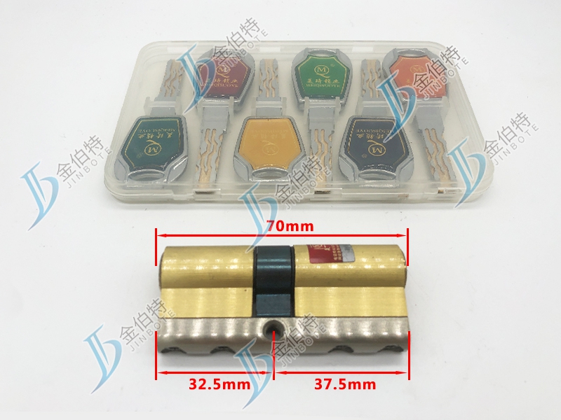 七彩锁芯 美琦玉玲珑 70偏32.5mm