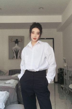 莉娜老师