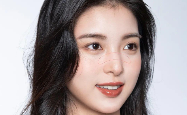 南阳化妆彩妆纹绣培训-彩贝美学苑 网红必看!瞬间提升颜值的10大化妆技巧,你get了吗?
