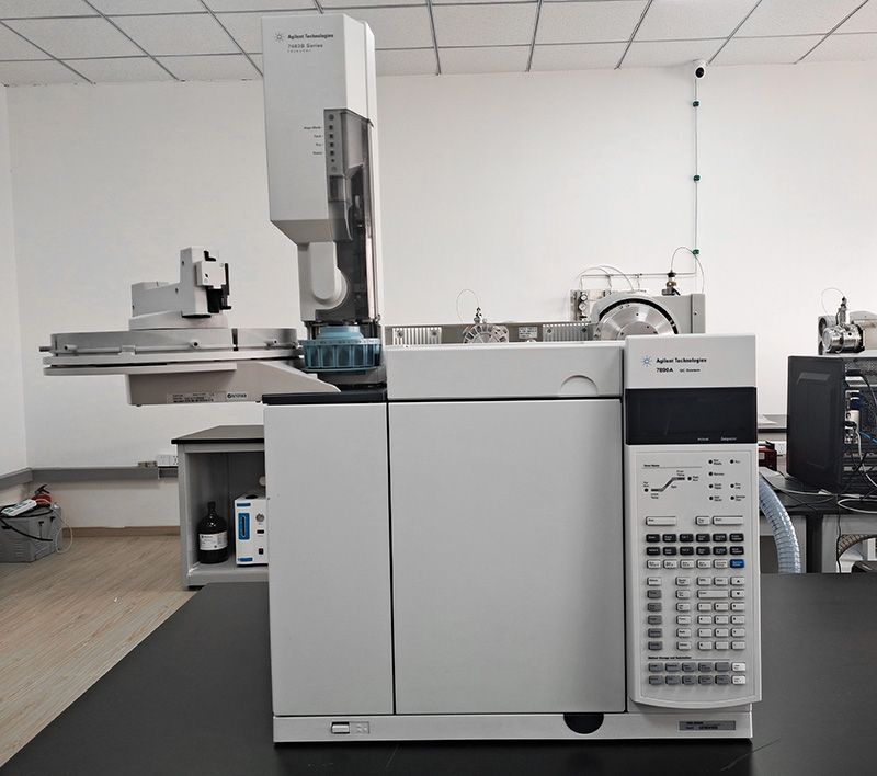 安捷伦7890A气相色谱仪