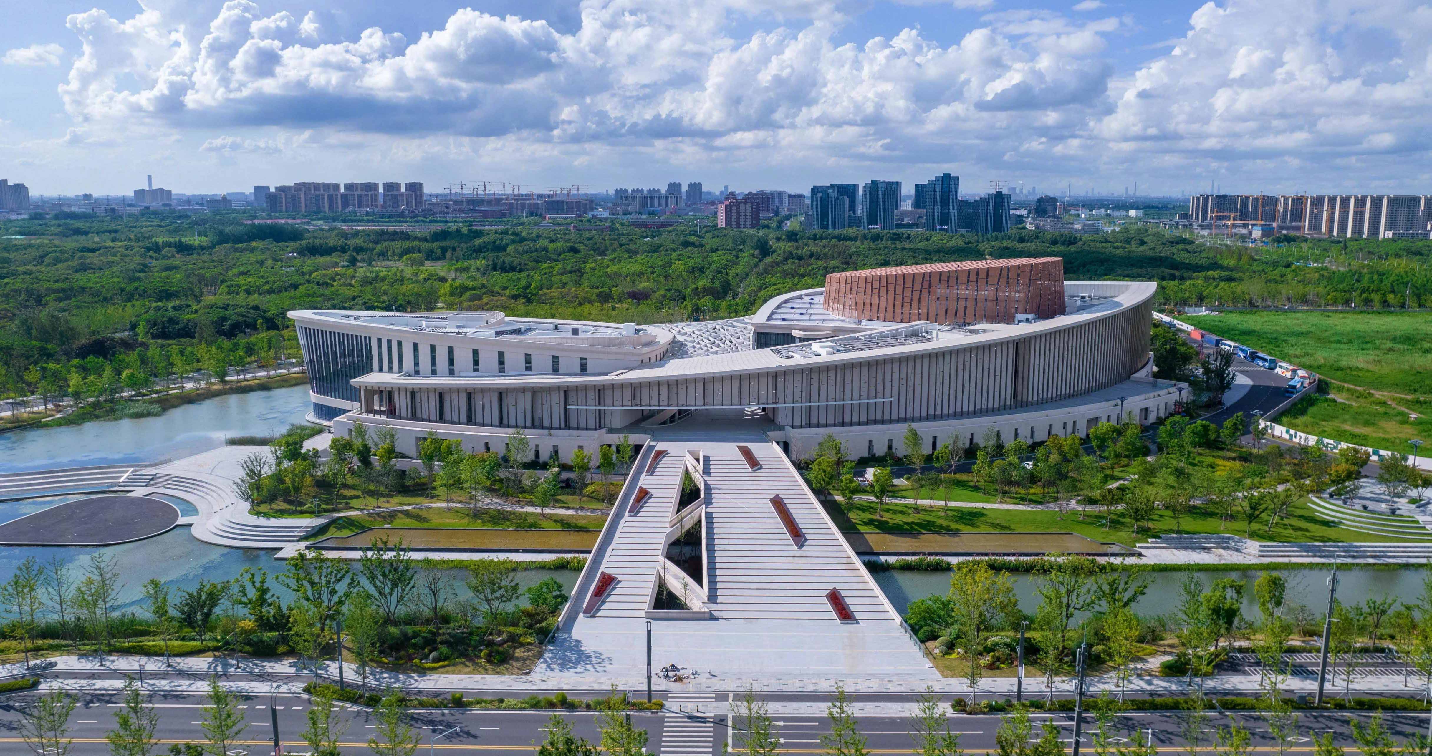 上海市上生新所中心广场项目工程