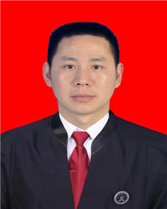 申小伟
