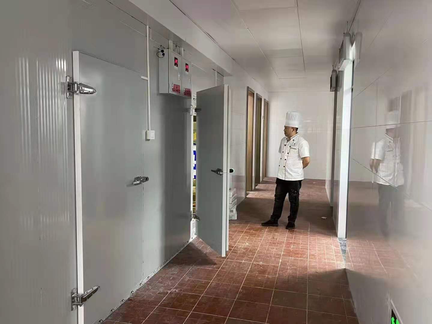 安徽大学食堂厨房食材双温冷库