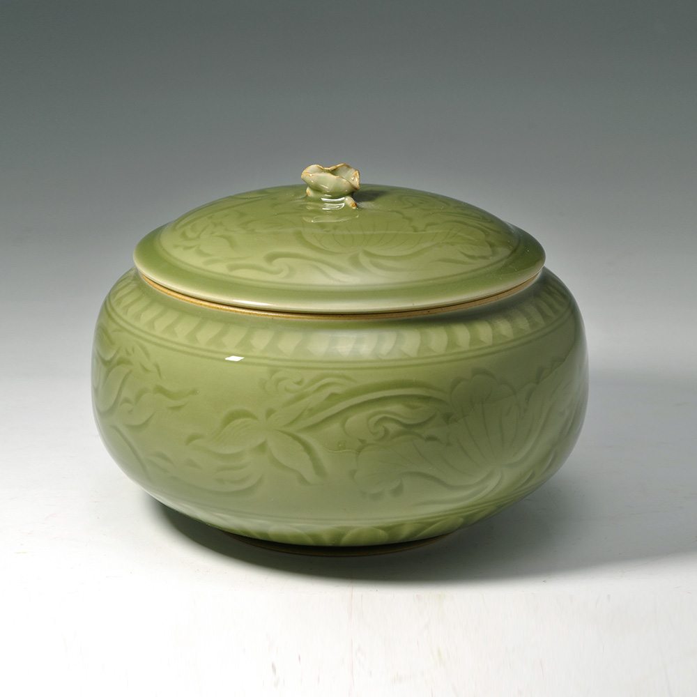 灰青秞莲花盖罐