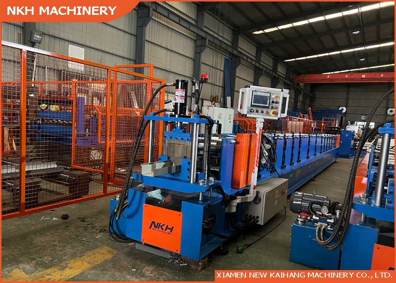 YX82.5-123 Roll Forming Machine for Gutter Profile