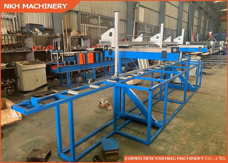 Single side batten stacker