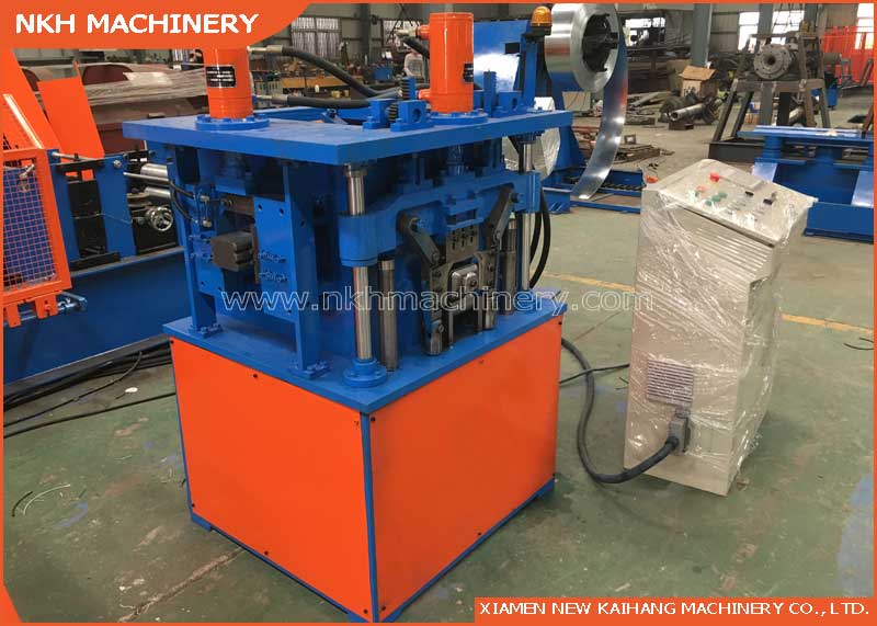 Elbow machine for downpipe profile