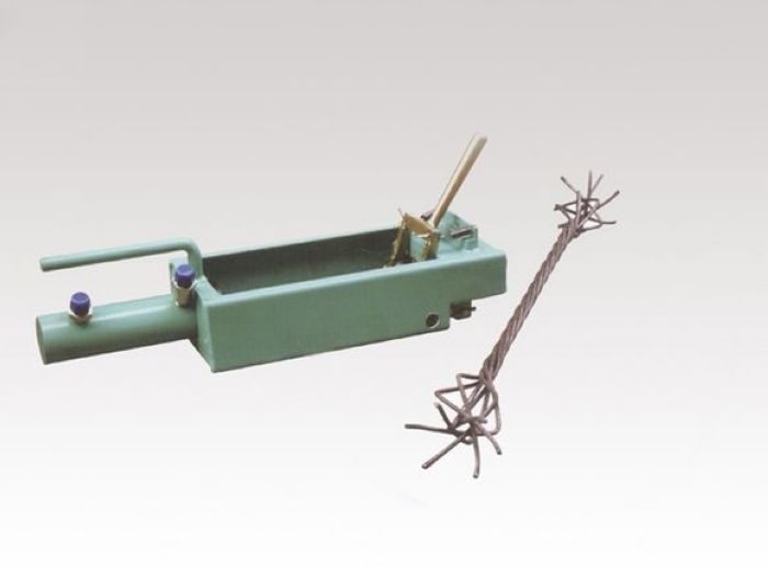 YH3型金属压花机