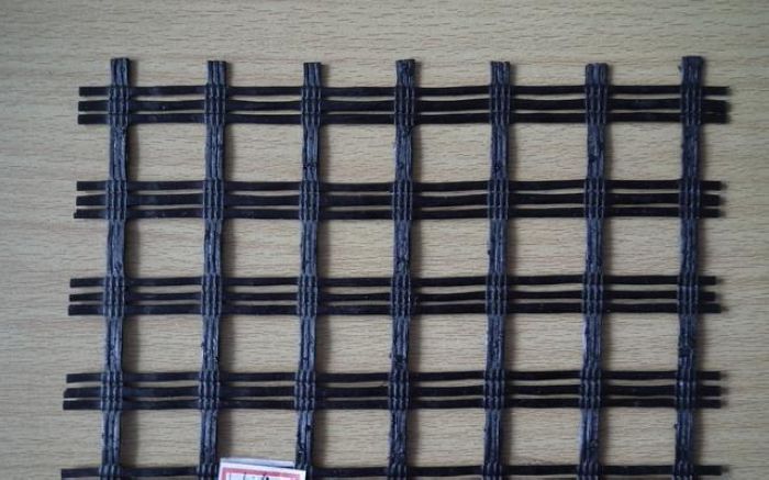聚酯经编涤纶土工格栅