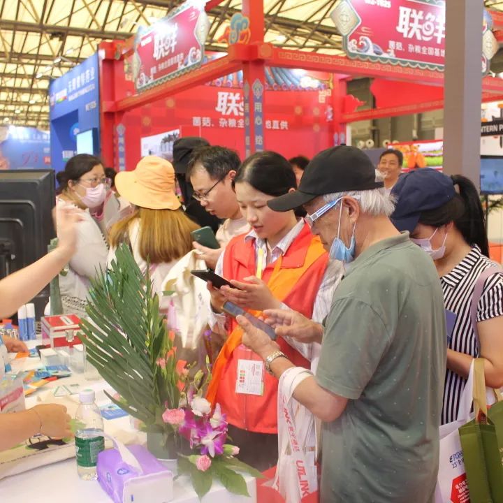 展会直击丨华礼展火热开展 莱慎展位人气爆棚！