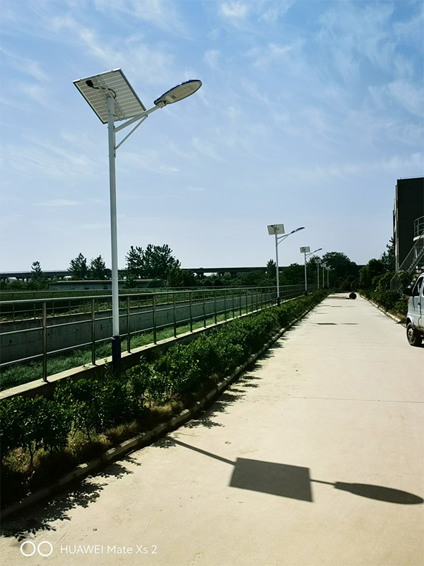 太阳能路灯