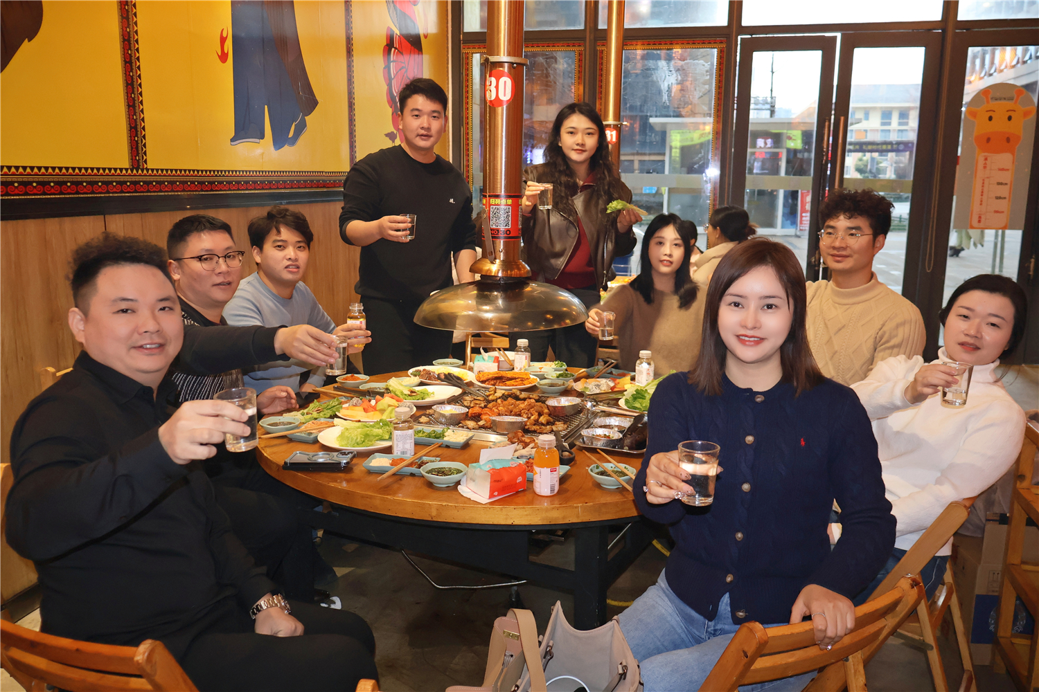 <div style="text-align:center;">
	<span style="font-family:SourceHanSansCN-Regular;font-size:18px;">跨年大合照</span><br />
</div>