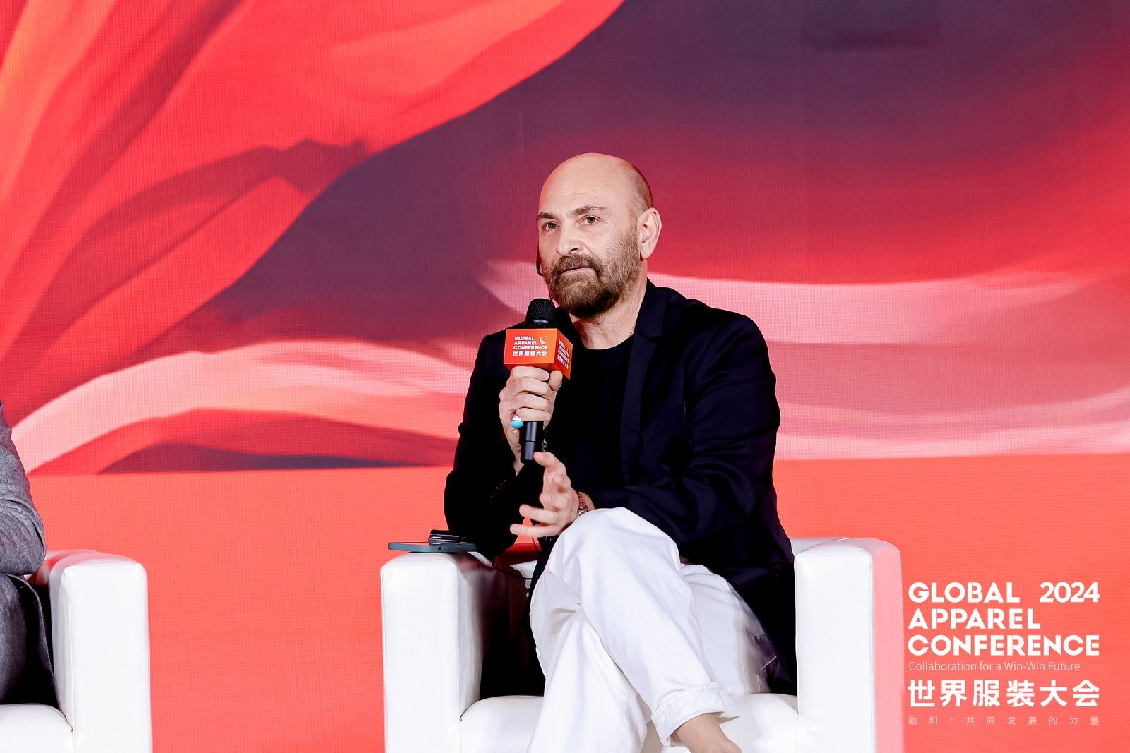 “融和”20个国家和地区服装精英，2024世界服装大会在东莞虎门开幕