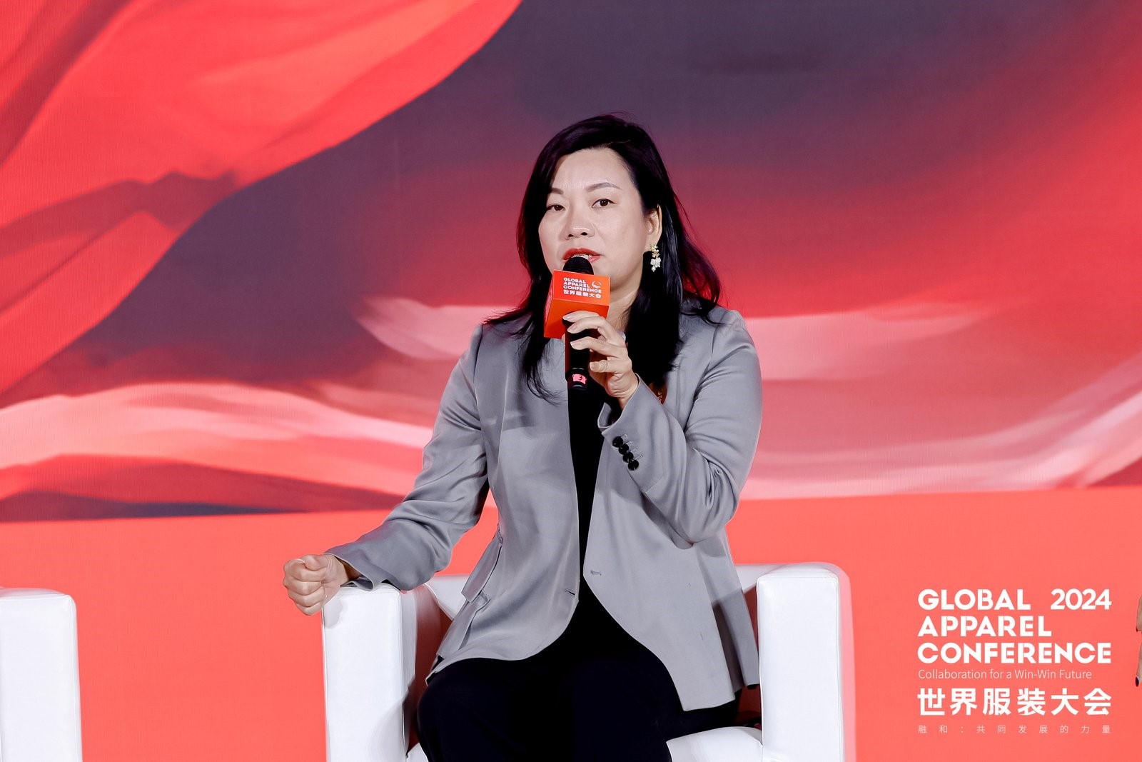 “融和”20个国家和地区服装精英，2024世界服装大会在东莞虎门开幕