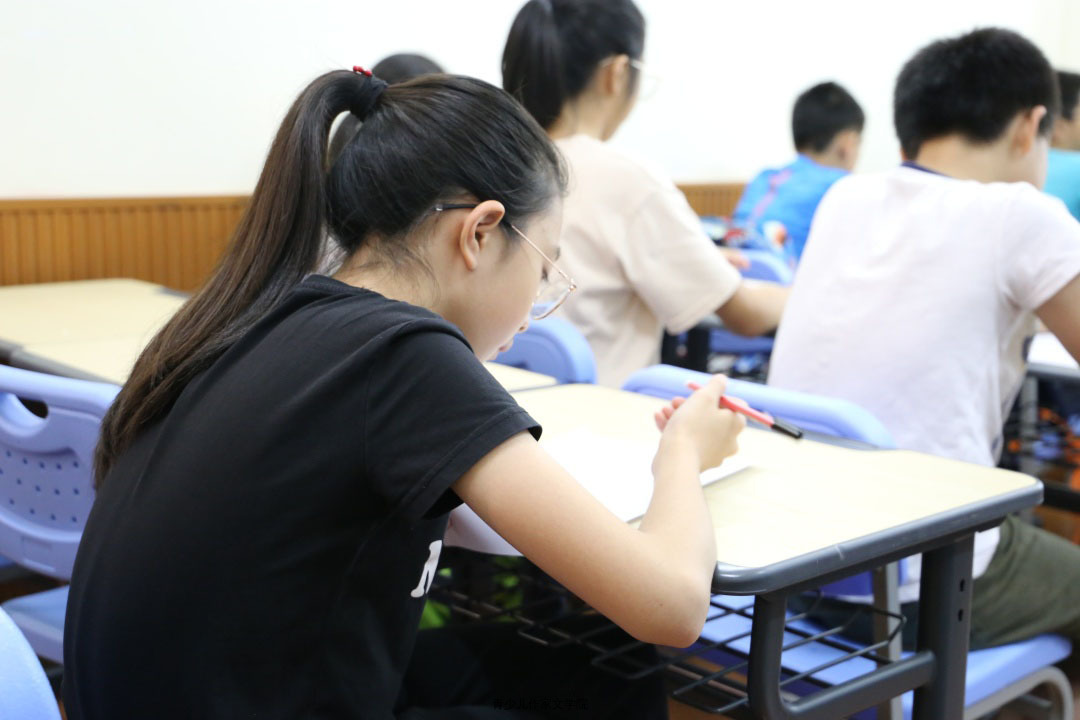 文学院阅读馆学习室·青少部