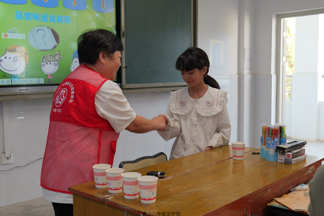 王跃彩散文两篇    红河河口:王跃彩