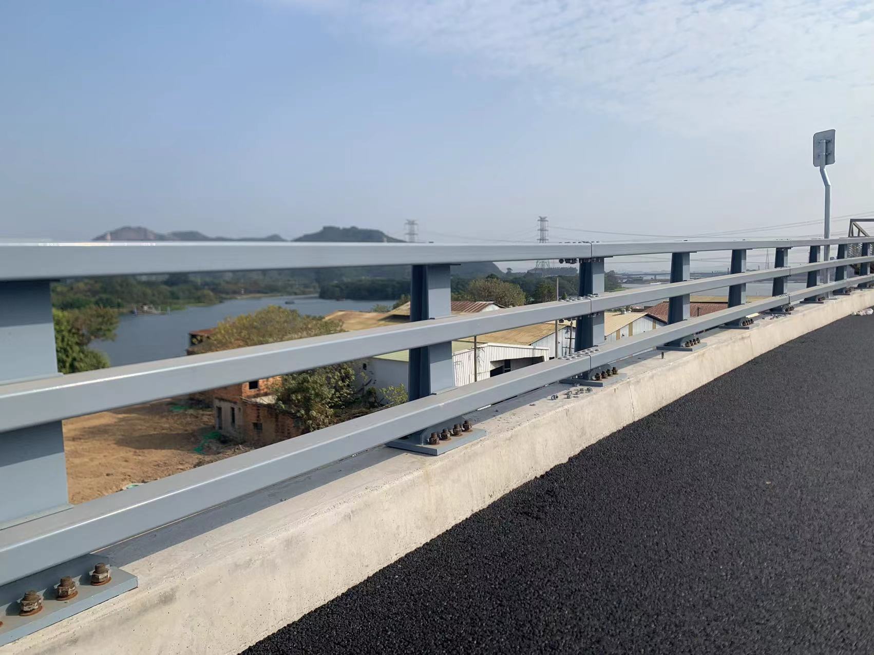 橋梁防撞護(hù)欄