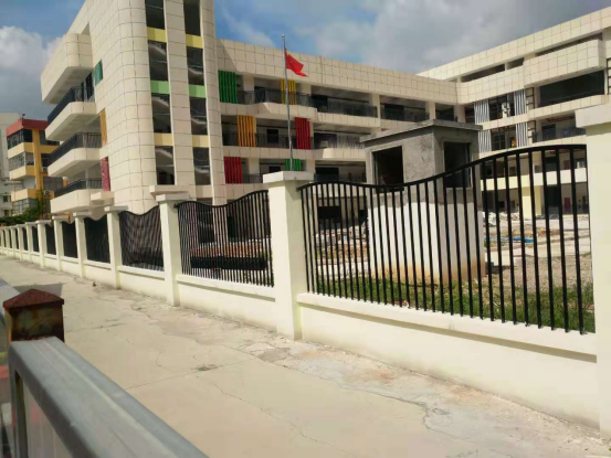 圍墻欄桿