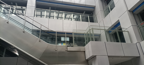 樓梯扶手