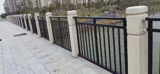 圍墻欄桿