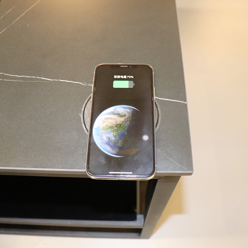 无线隔板充电器