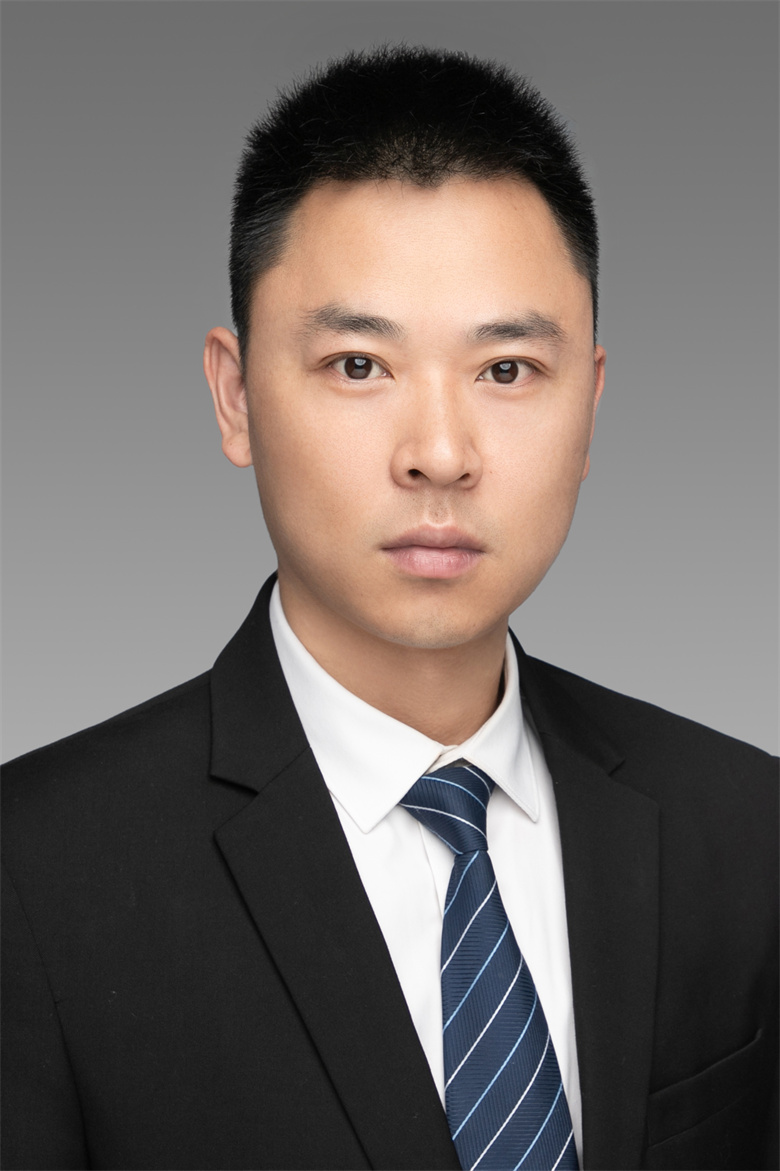 俞栋
