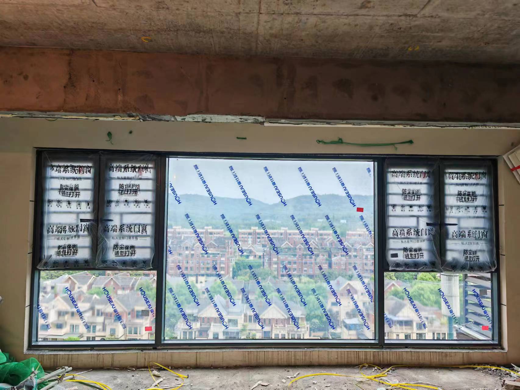 极简＋平整＋耐用＋省心丨平开窗