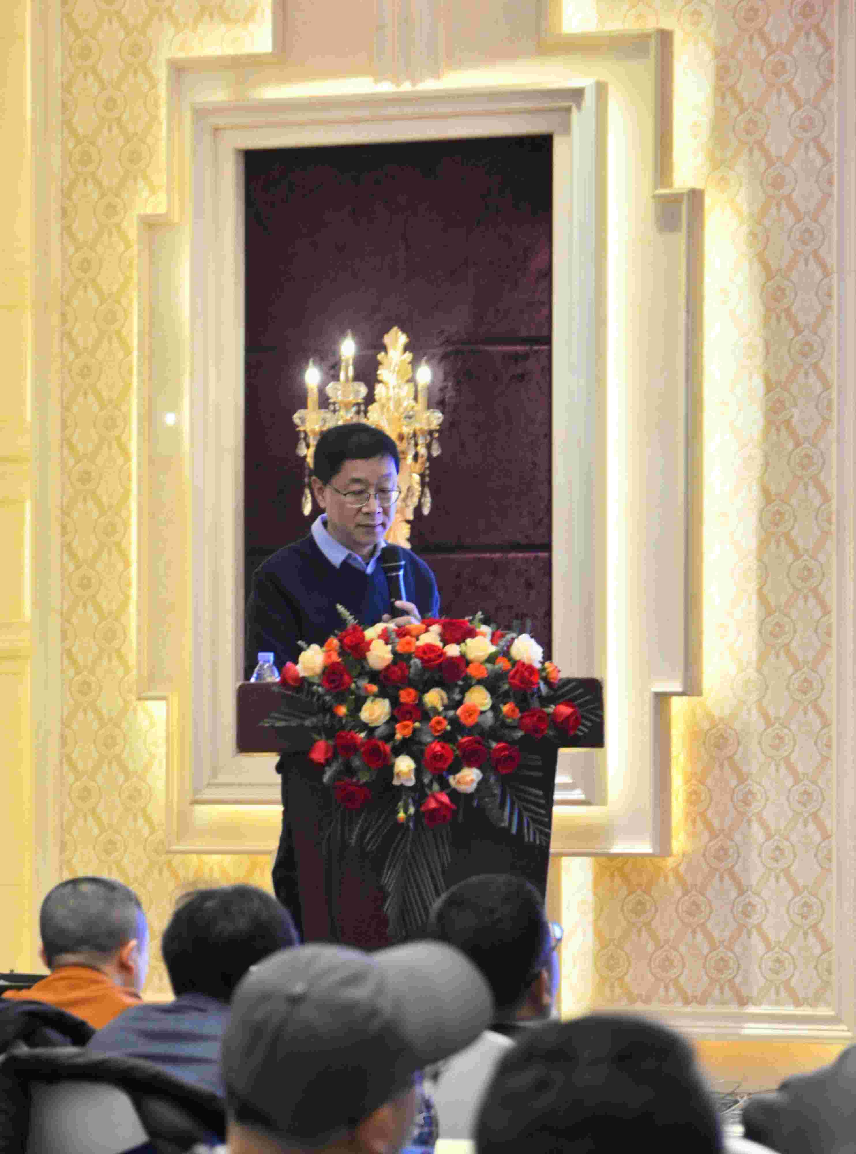 国威领导元总做工作报告图片 国威领导元总做工作报告图片